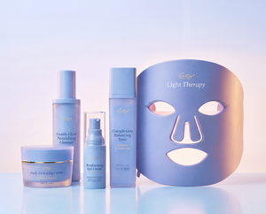 Light Therapy Face Mask - The Essential Spa Package